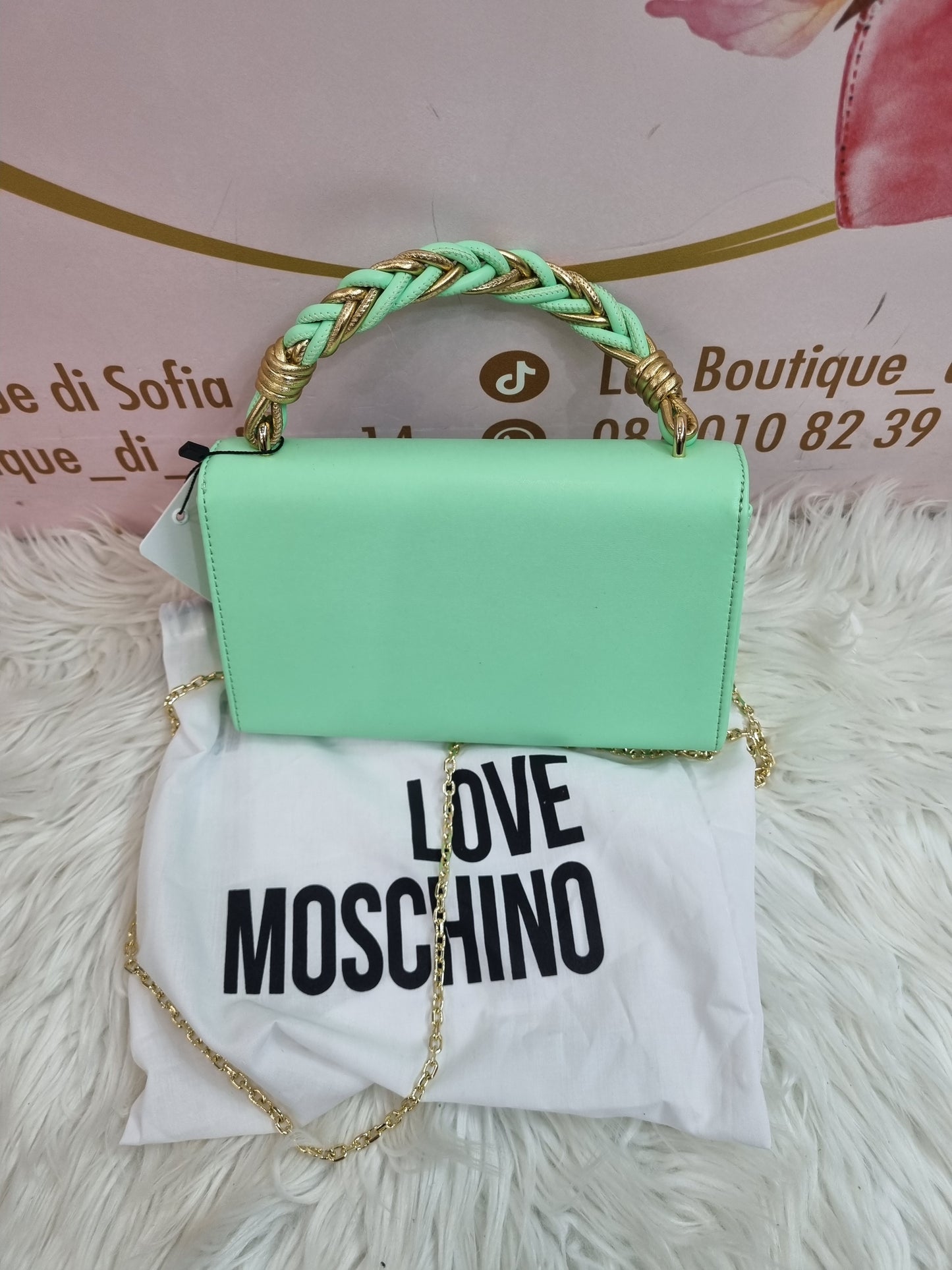 Love moschino