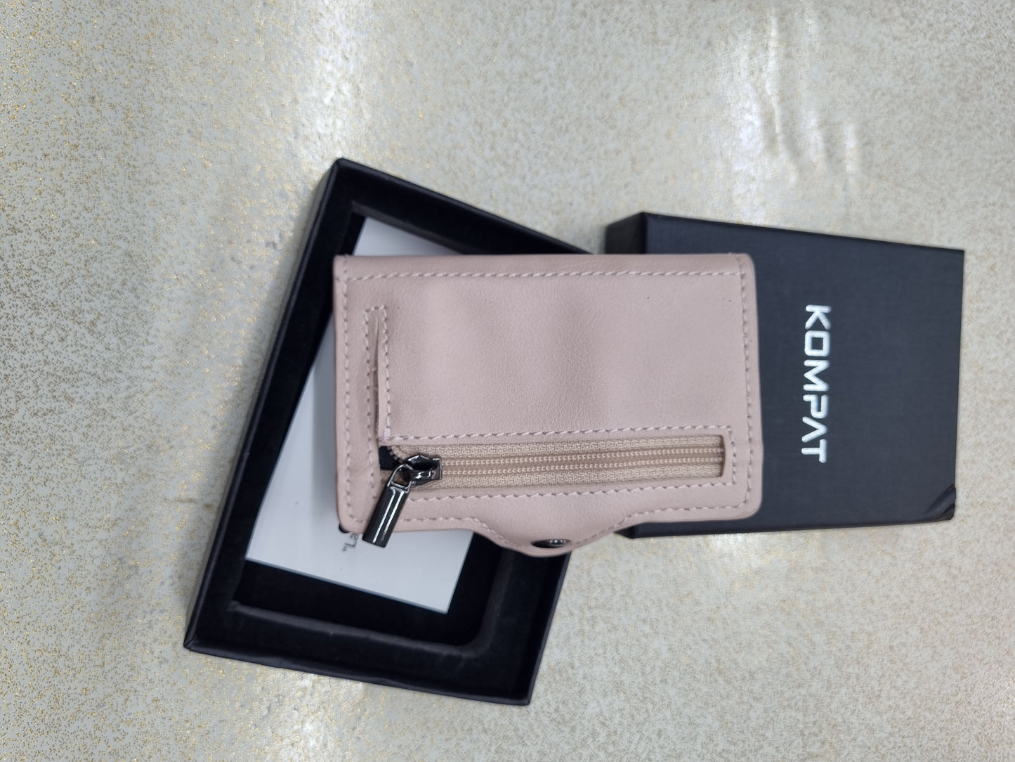Porta carte kompat