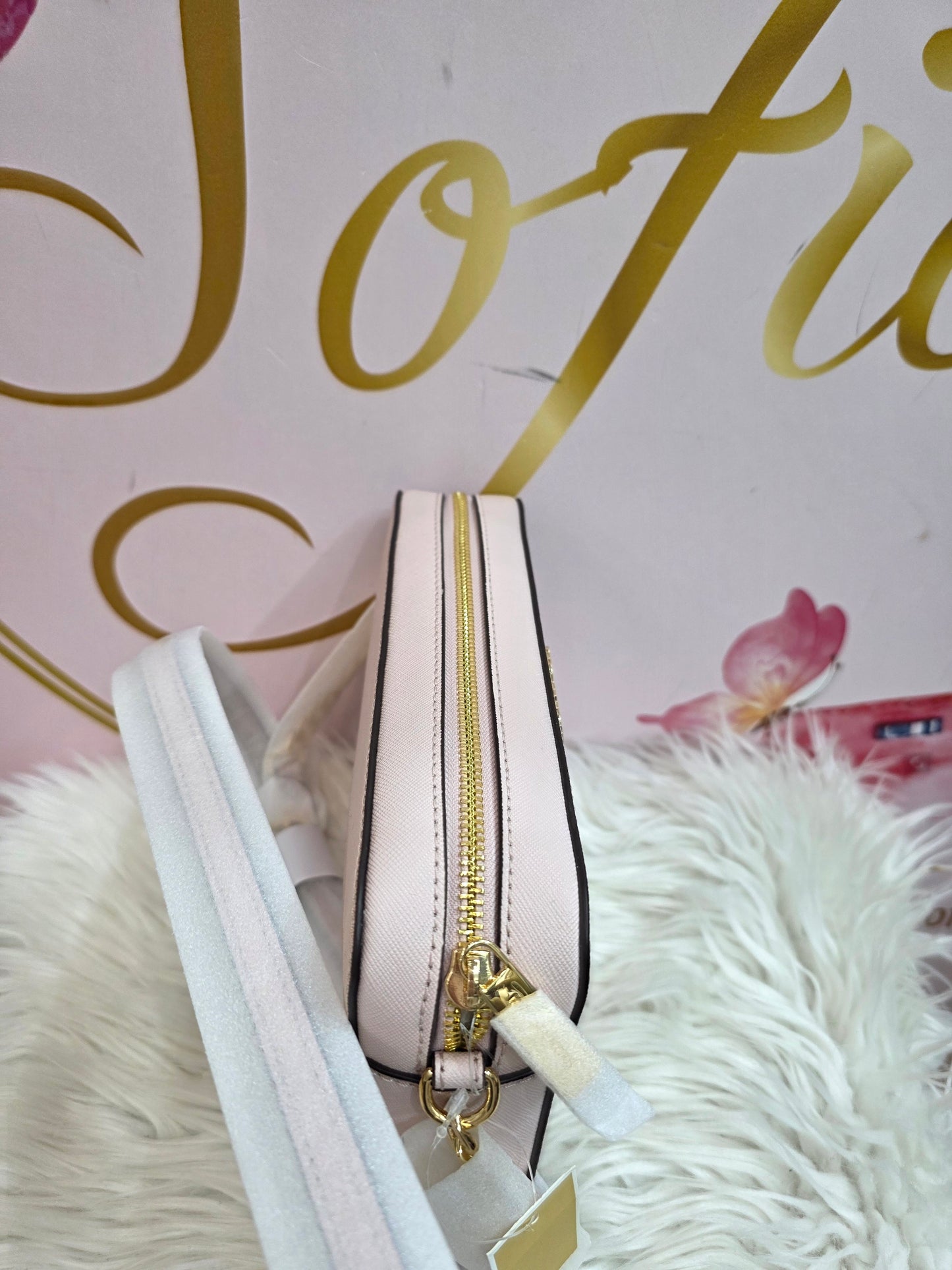 MichaelKors item