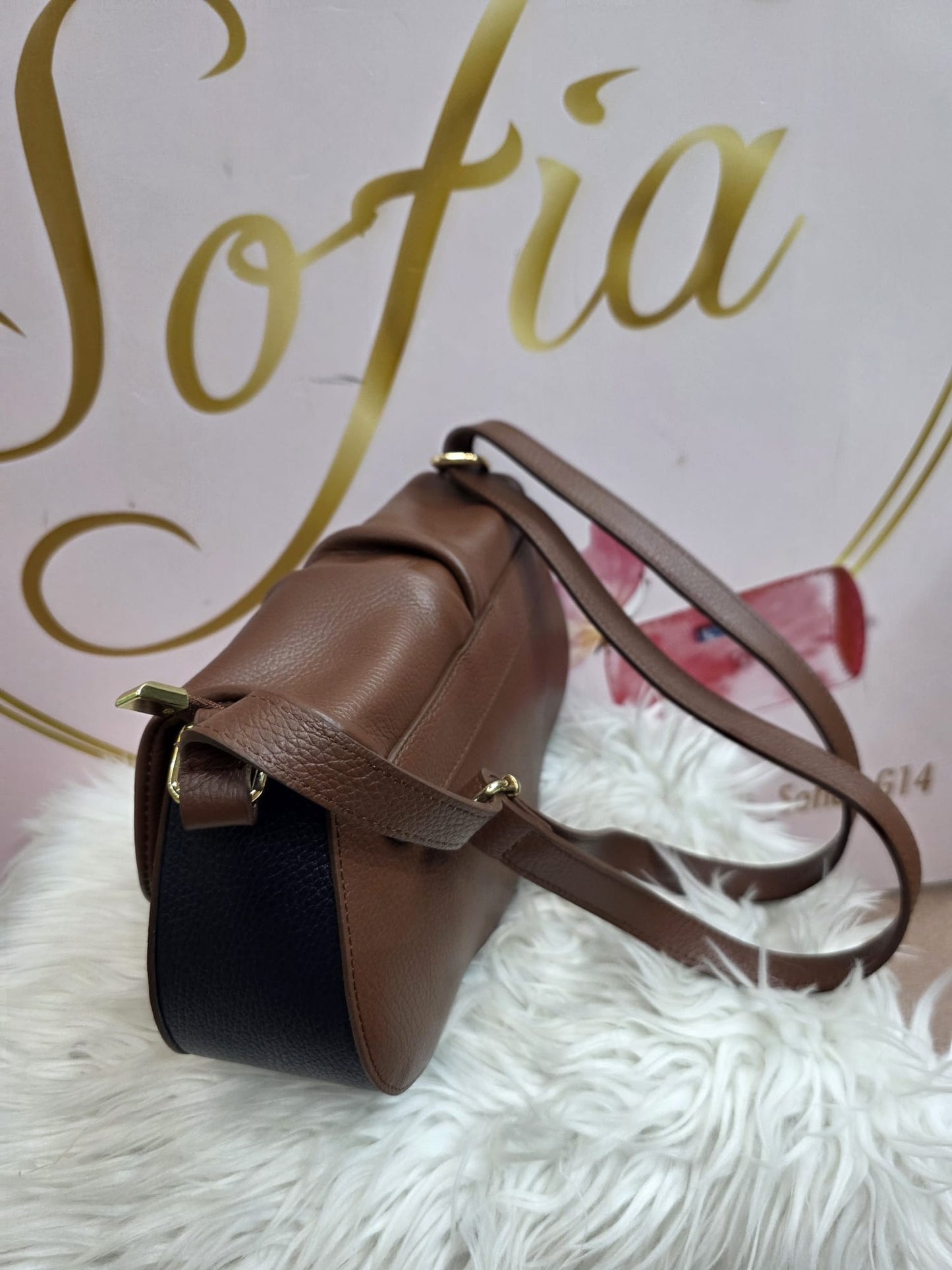 Tracolla rigida VERA pelle