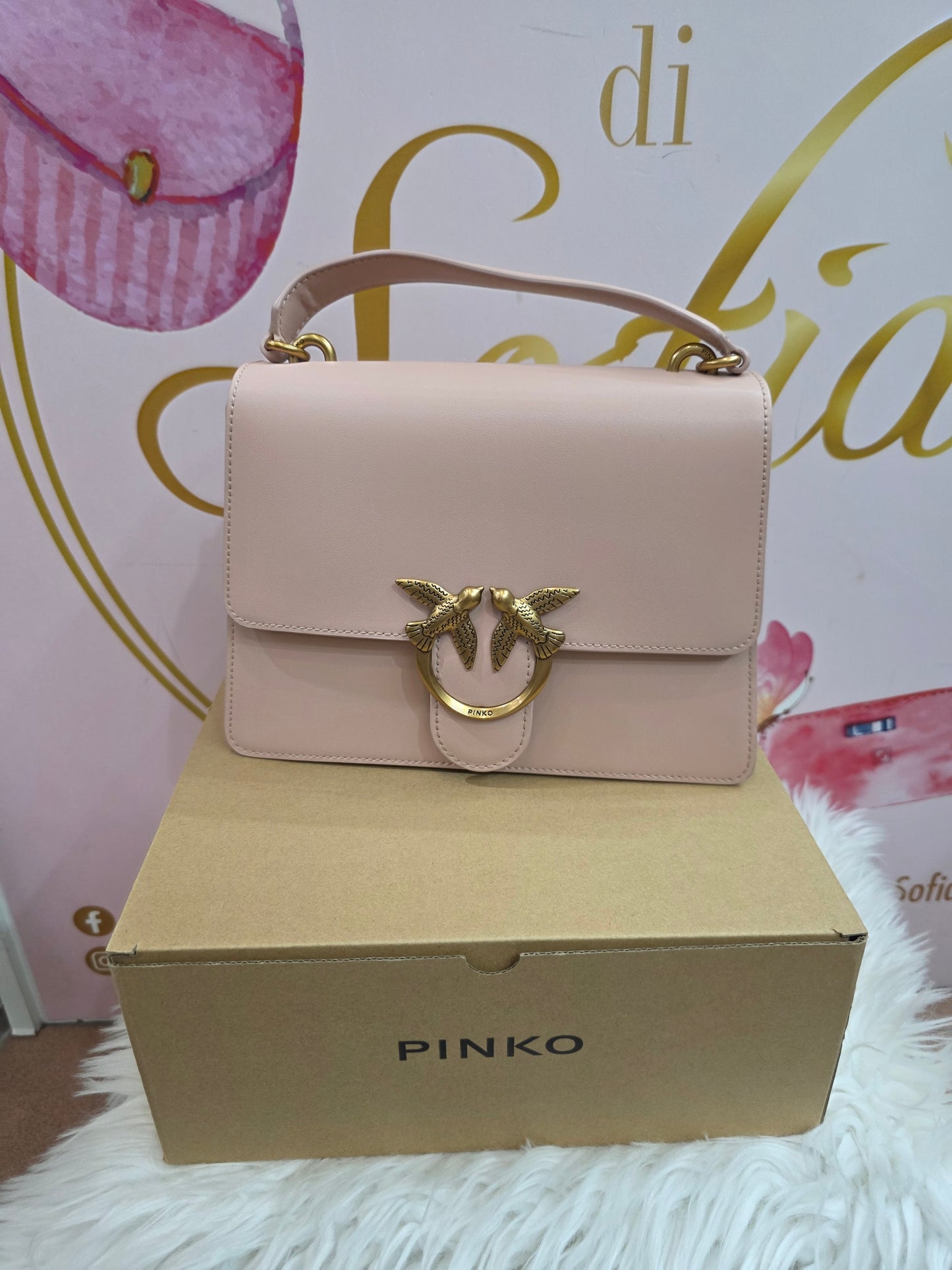 Love one top handle classic light pinko