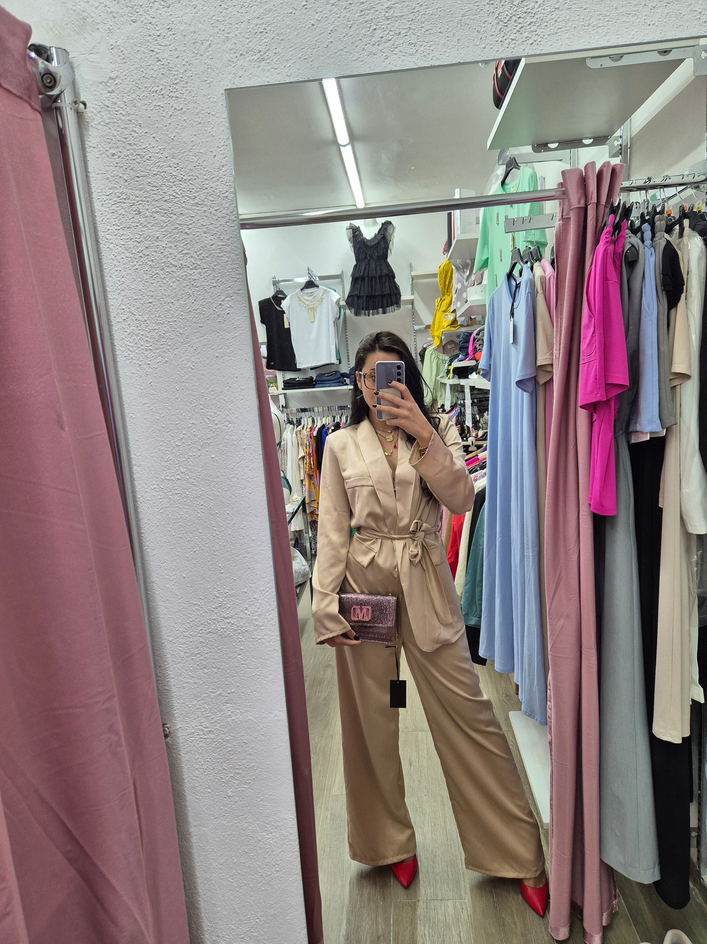 Tailleur in raso champagne