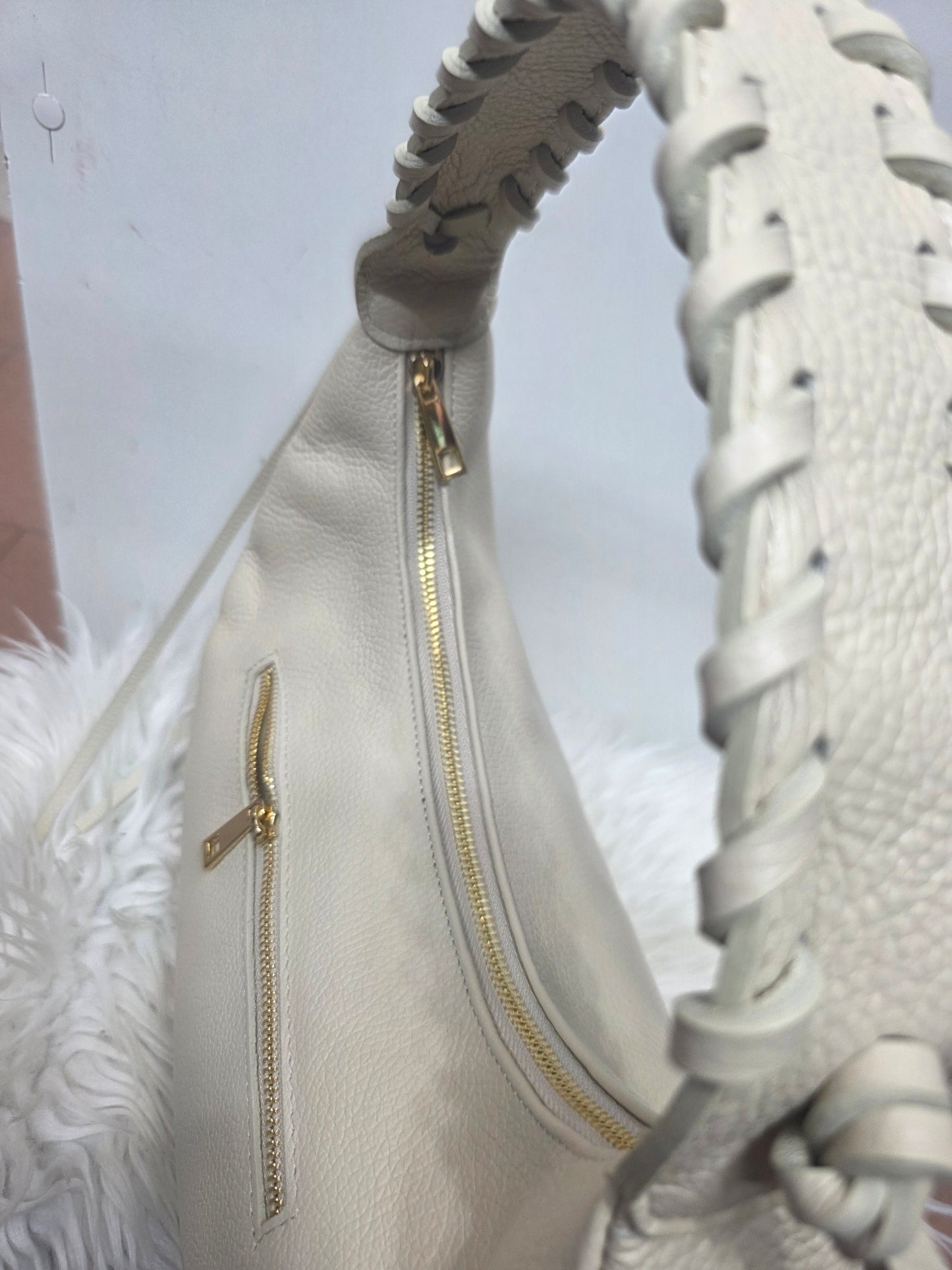 Luna pulicati vera pell3