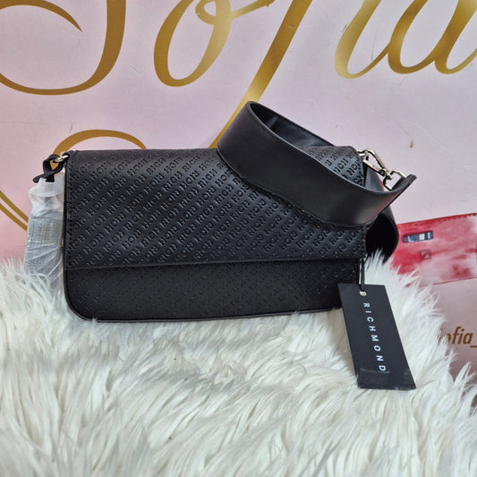 Tracolla logata Rich