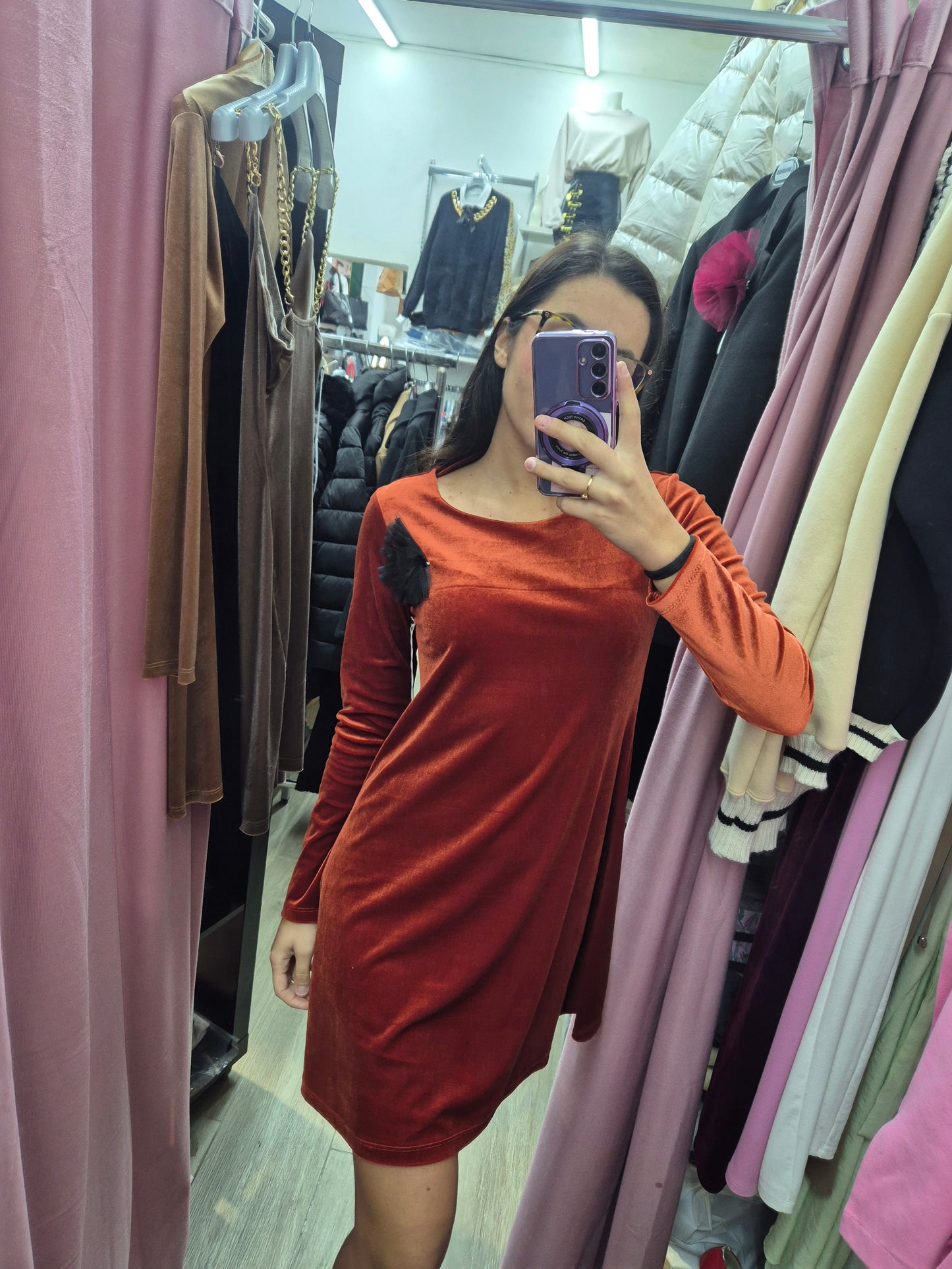 Abito spilla velvet