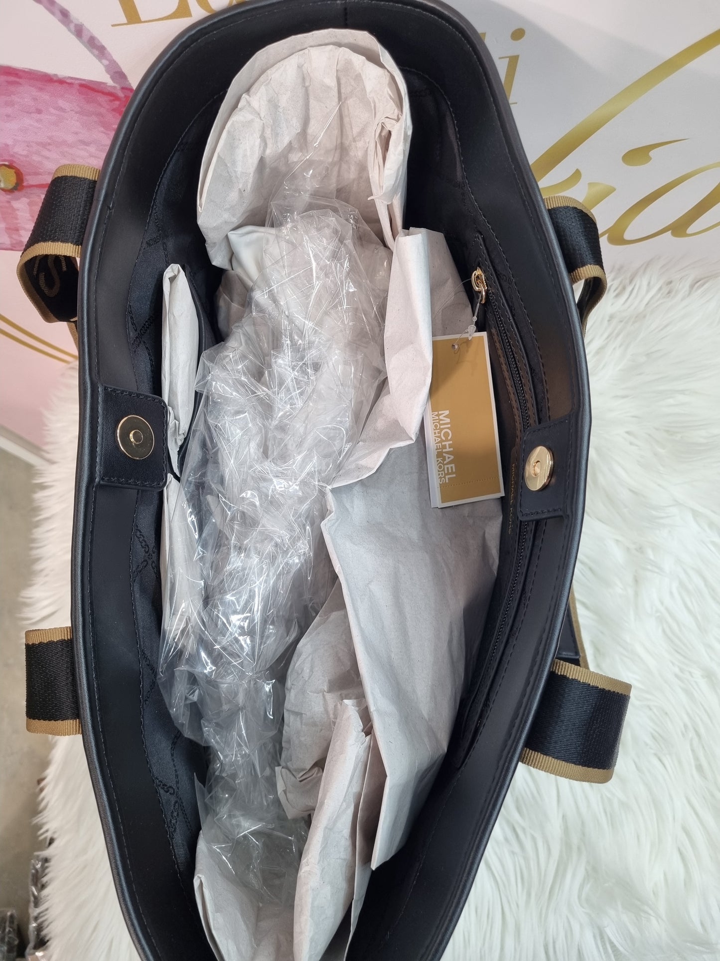 Tote mikhael kors