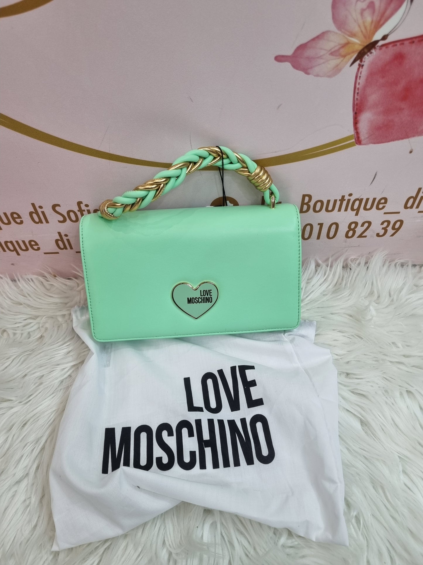 Love moschino