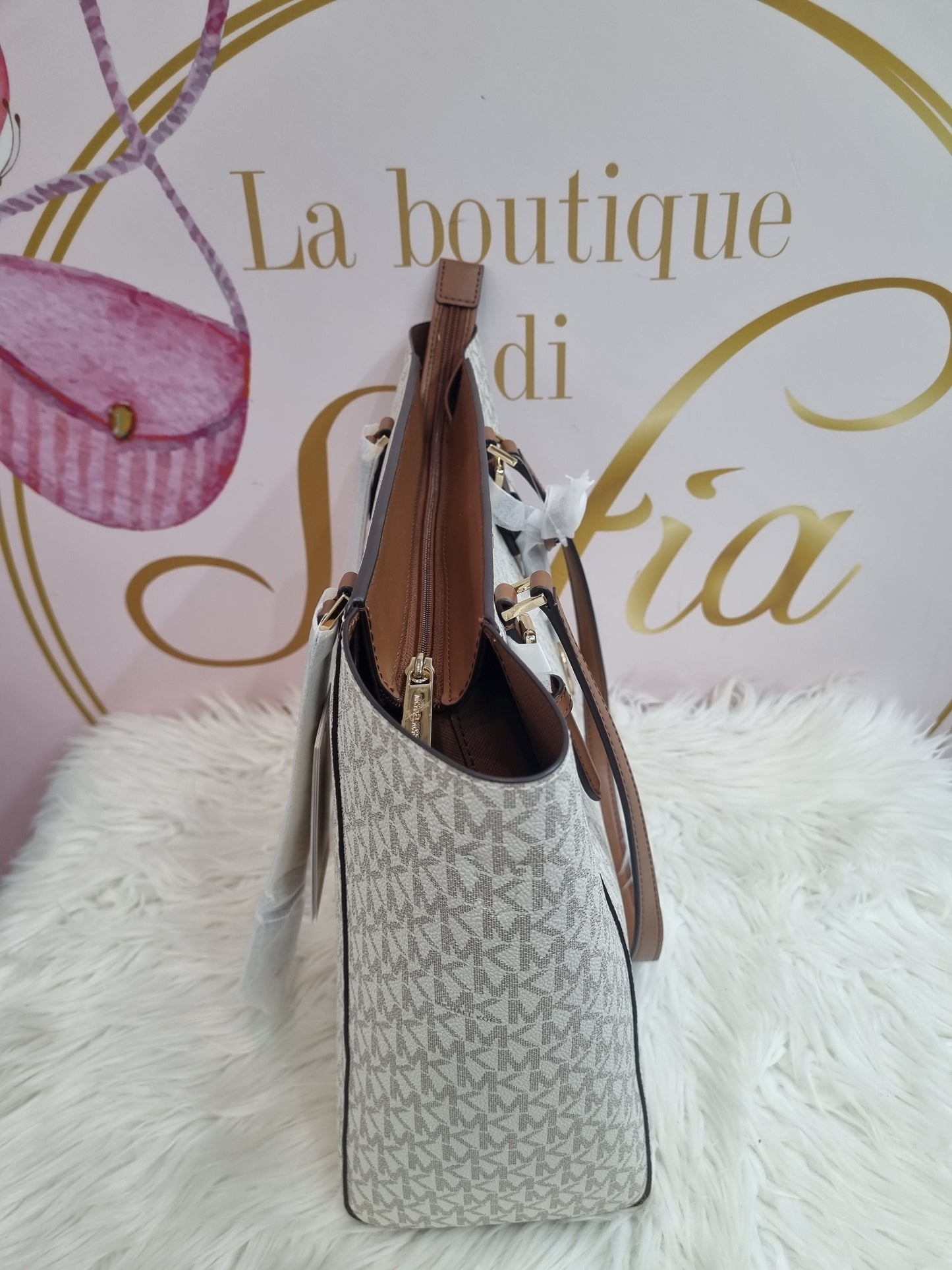 Charlotte Michael kors