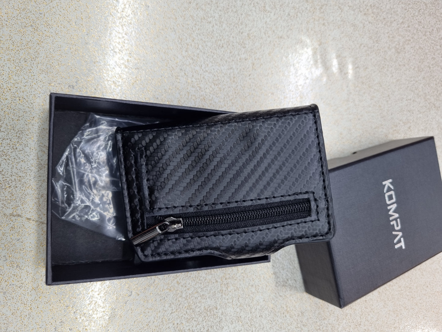 Porta carte kompat