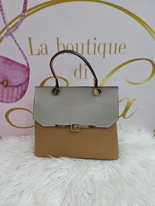 Borsa in pelle modello postina