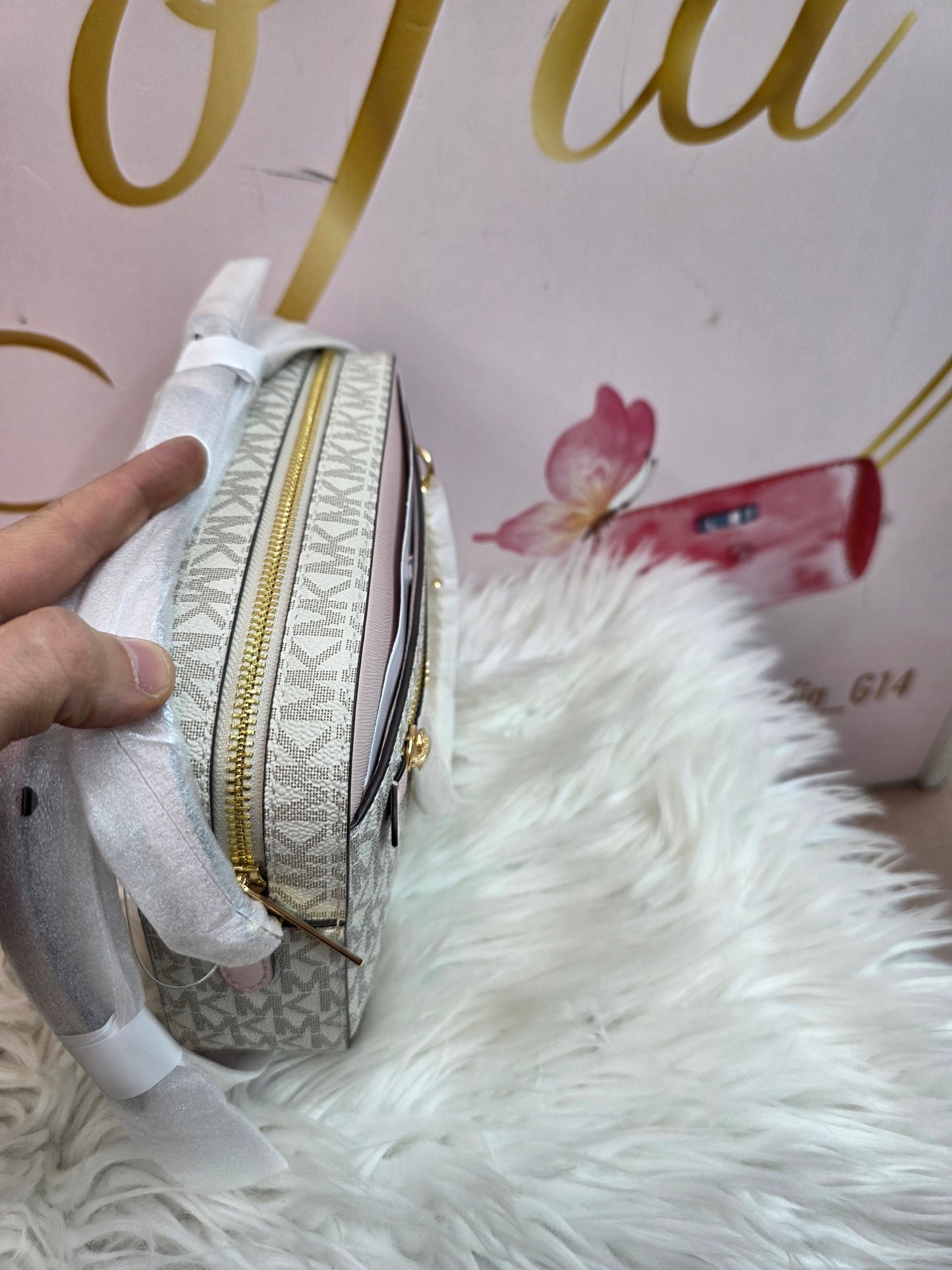 MichaelKors item