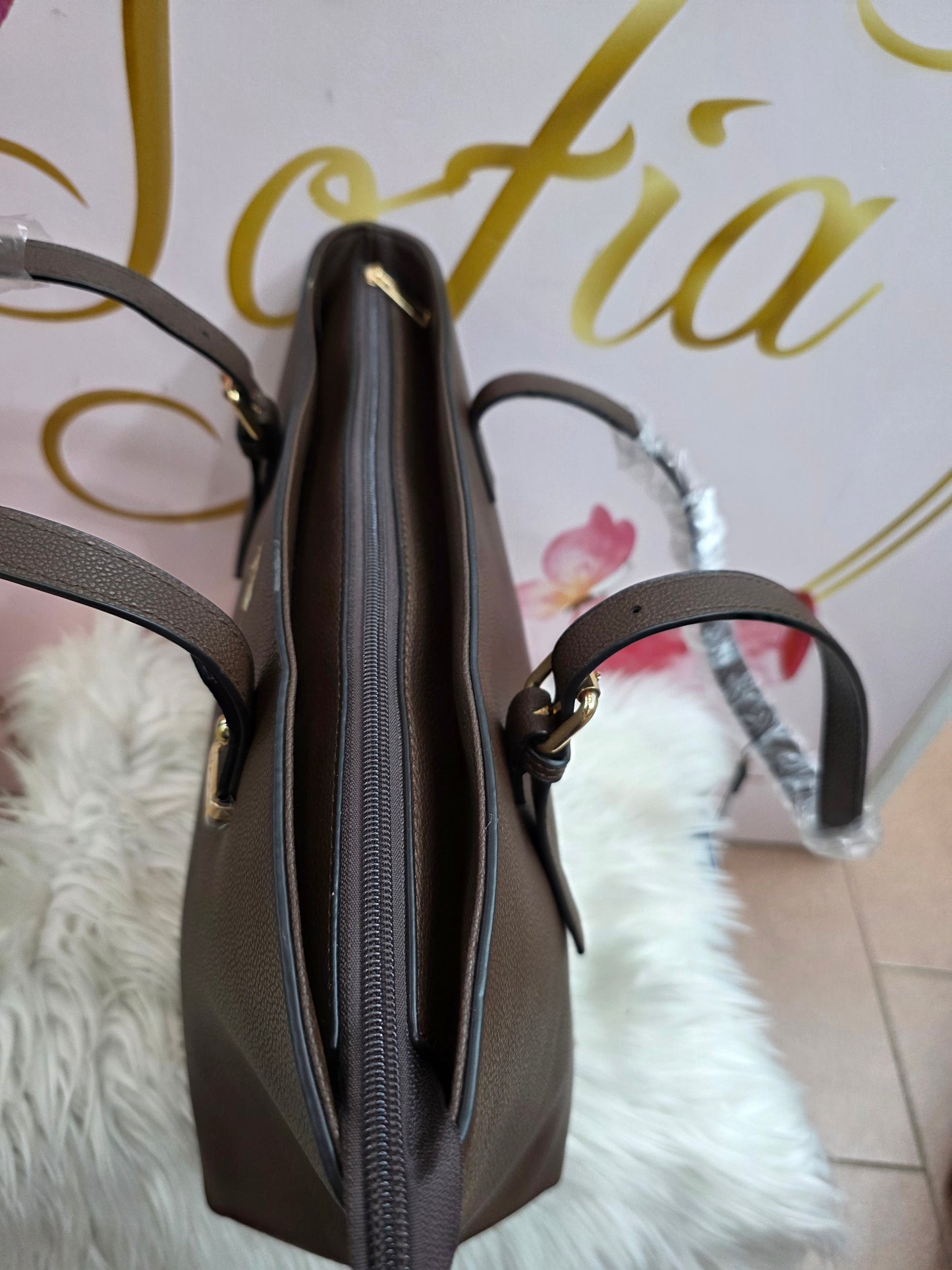 Shopper Antonio Basile