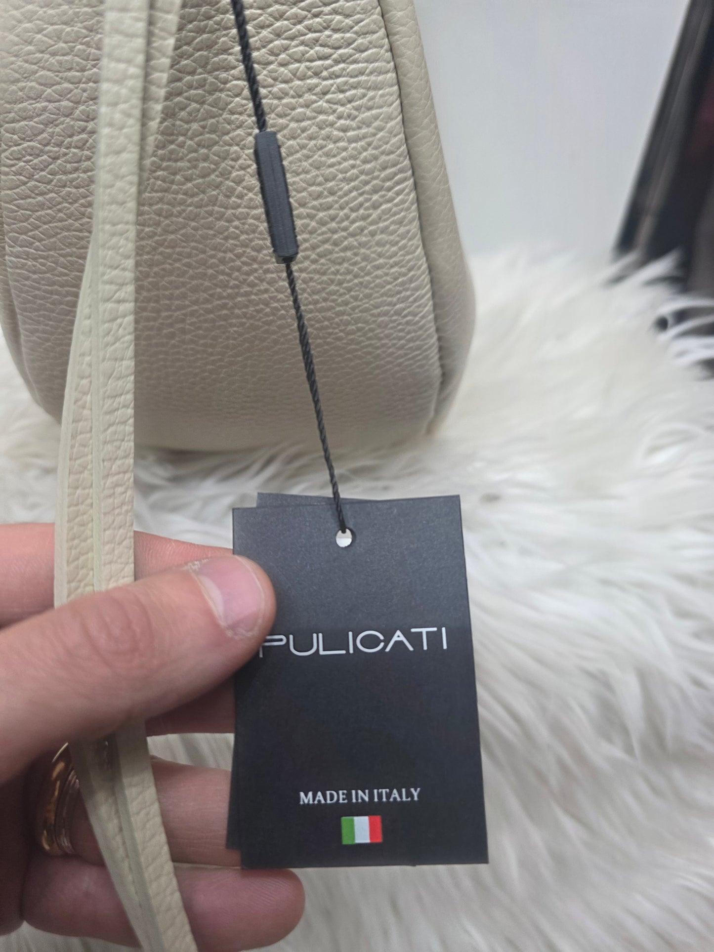 Luna pulicati vera pell3