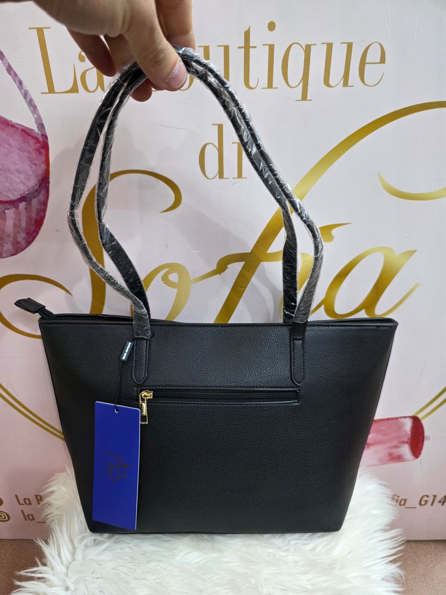 Shopper Antonio Basile