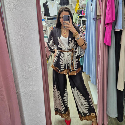 Tailleur fantasy in raso