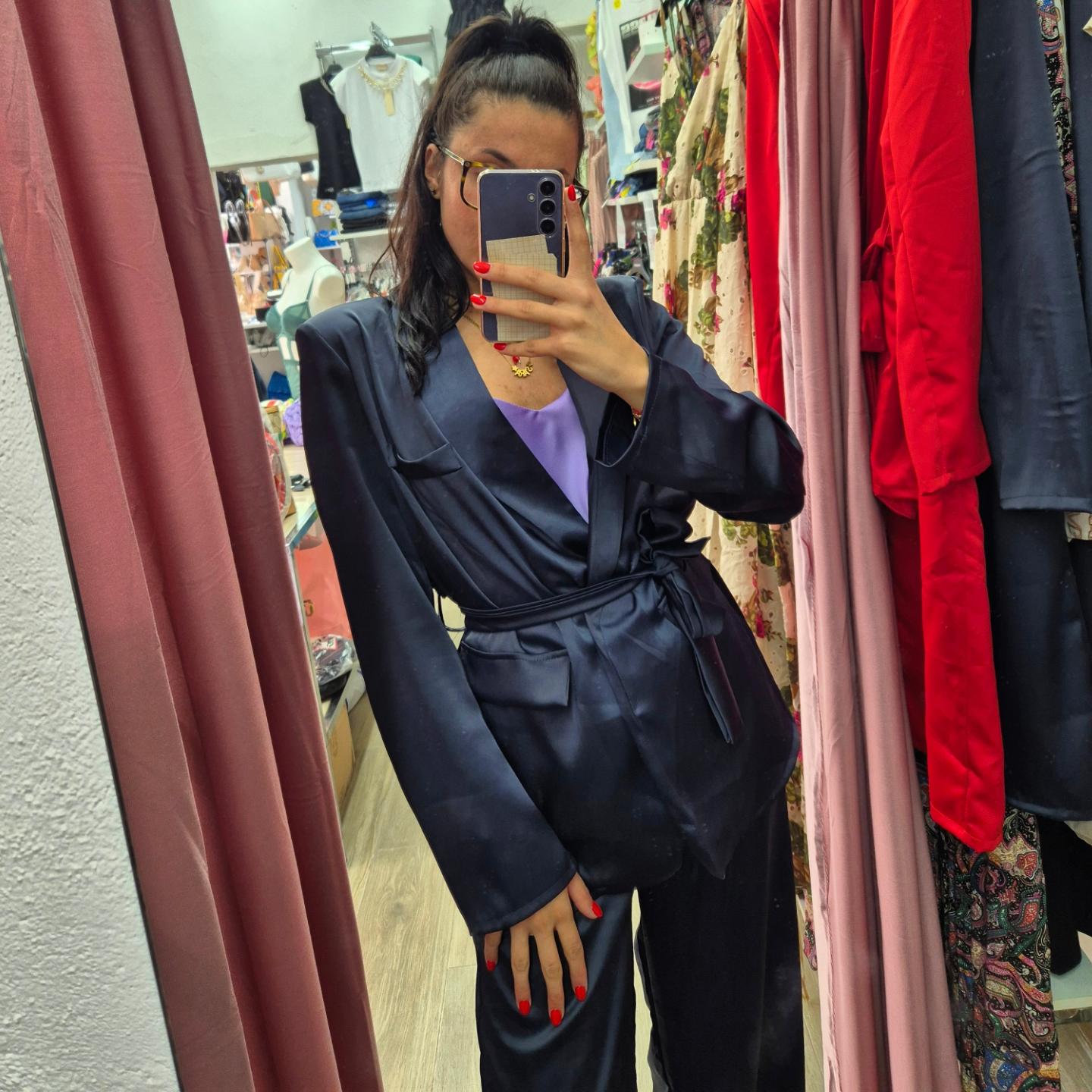Tailleur in raso blu