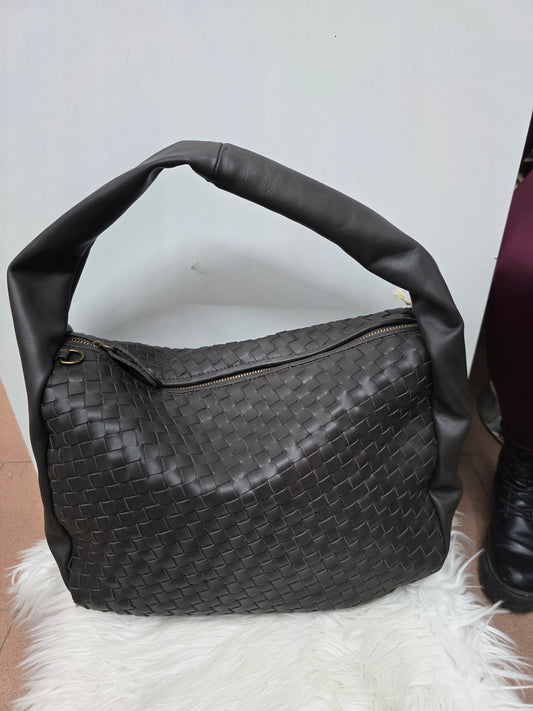 Pulicati intreccio grande