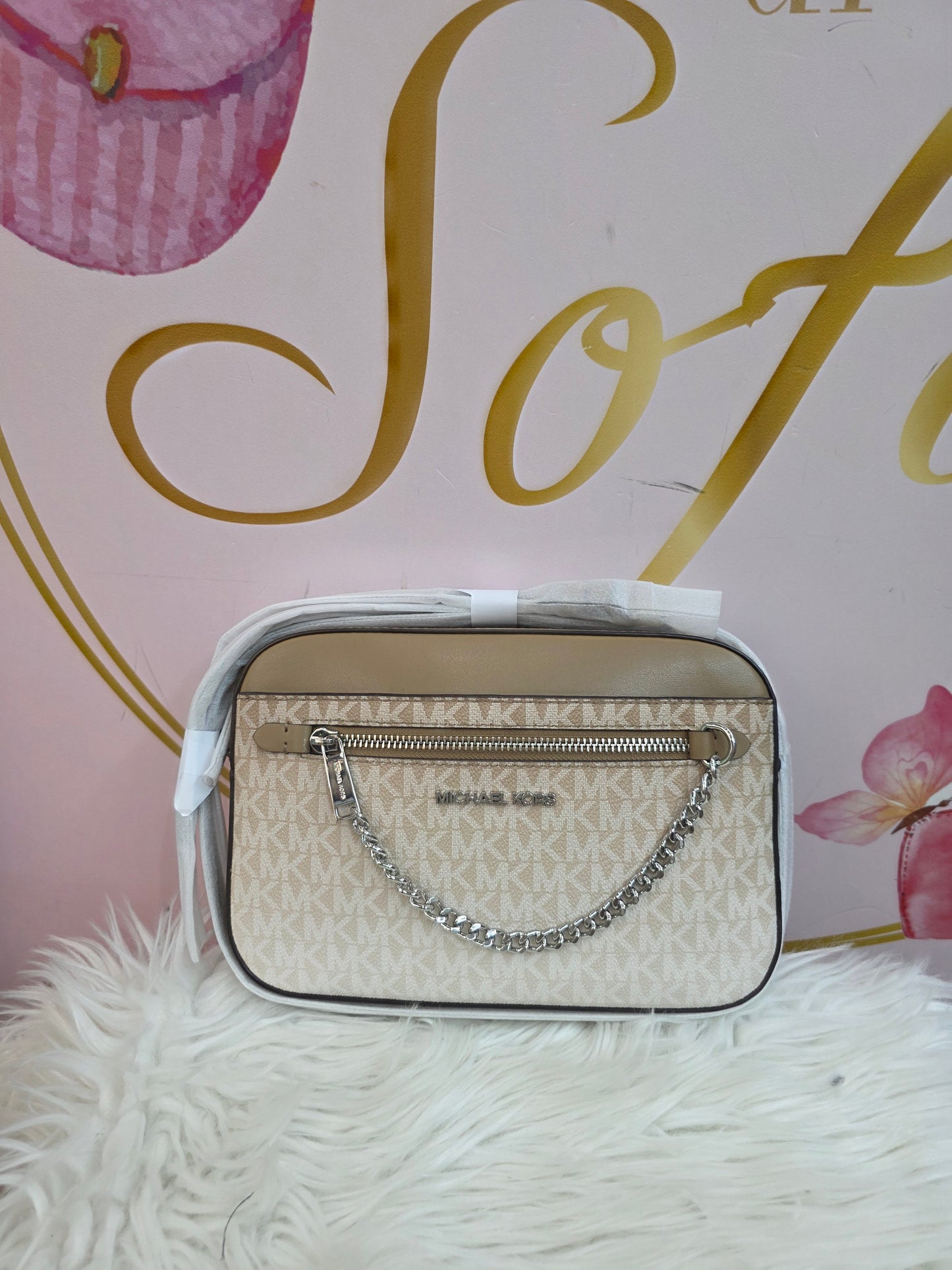 MichaelKors item