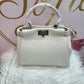 Vivienne D , bauletto panna