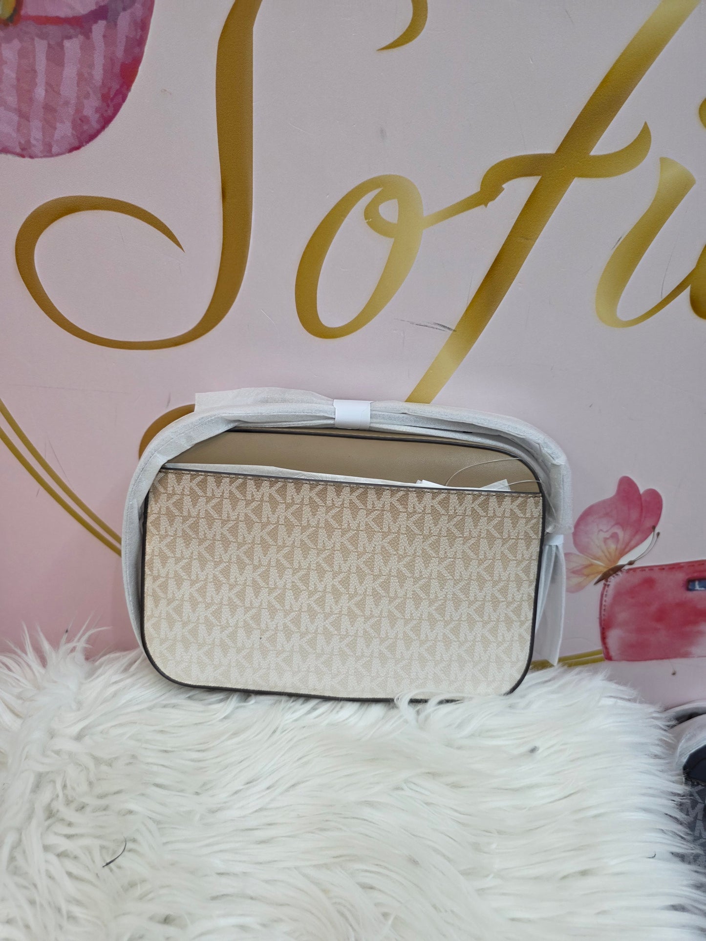 MichaelKors item